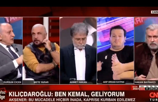 Şahan Gökbakar, canlı yayında tırnak kesen Hakan Bayrakçı ile fena dalga geçti!