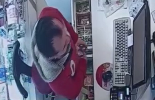 Her kasayı açışında kendine pay aldı! Çalıştığı iş yerini 1 yıl boyunca böyle soydu