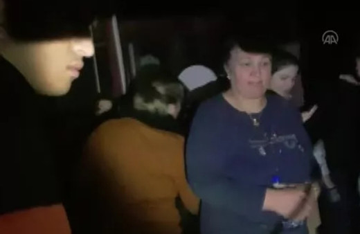 Gaziantep'teki depremin yürek yakan çığlıkları! Acı görüntüler ortaya çıktı: “Annem kaldı içerde”