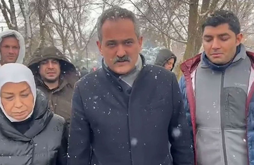 Tüm Türkiye'de okullar bir hafta tatil edildi! Milli Eğitim Bakanı Mahmut Özer açıkladı