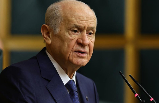 MHP Lideri Devlet Bahçeli, depremzedeler için AFAD'a bağış yaptı