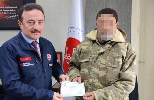 Umre parasını depremzedelere bağışladı