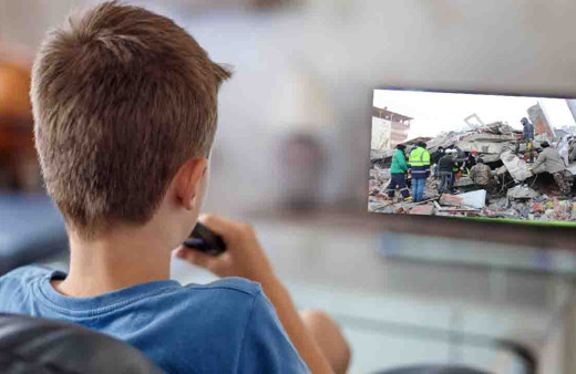 Çocuklarınızı sosyal medyadan ve TV’lerden uzak tutun yoksa bu refleks gelişebilir!