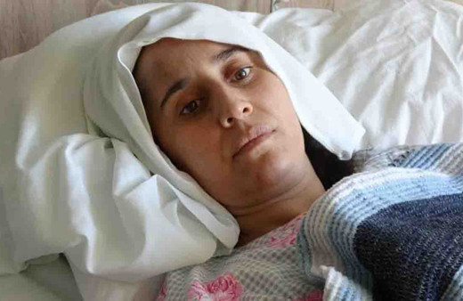 Depremden kurtulan kadın anlattı: Eli elimin içindeydi, baktım ses yok