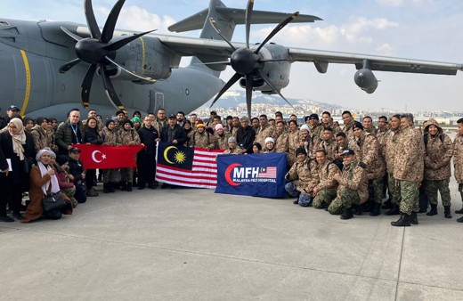 Malezya'dan Türkiye'ye deprem desteği! Çok sayıda doktor ve sağlık çalışanı afet bölgesine gidiyor
