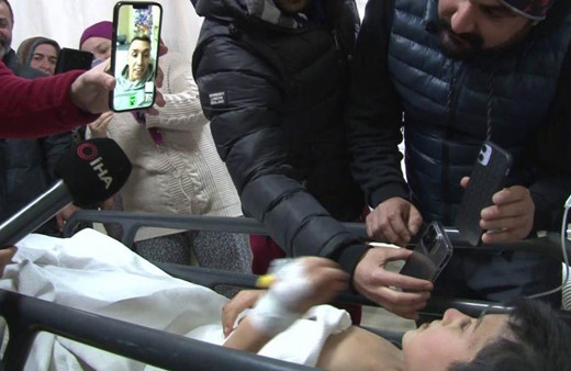 Enkazdan 156 saat sonra kurtarılmıştı! Semih'in Muslera hayali gerçek oldu