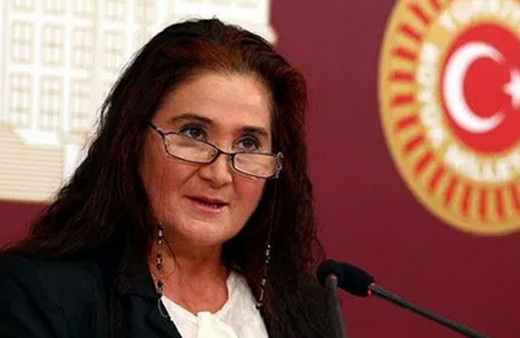 Sabahat Akkiraz'ın ablası depremde hayatını kaybetti