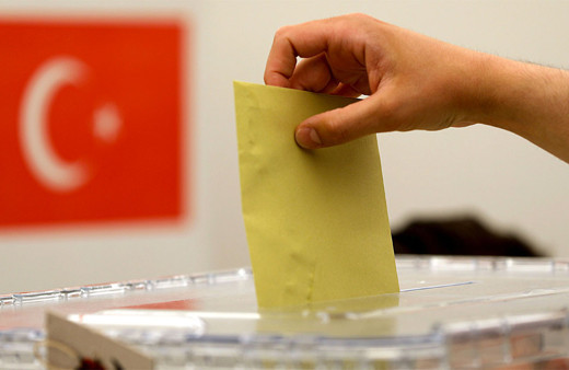 Deprem nedeniyle seçimler ertelenecek mi? AK Parti'nin en yetkili ismi konuştu iki tarih öne çıktı