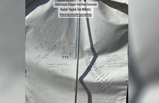 Enkazdan yüzlerce hayat kurtaran madenciler çadıra not yazıp ayrıldılar