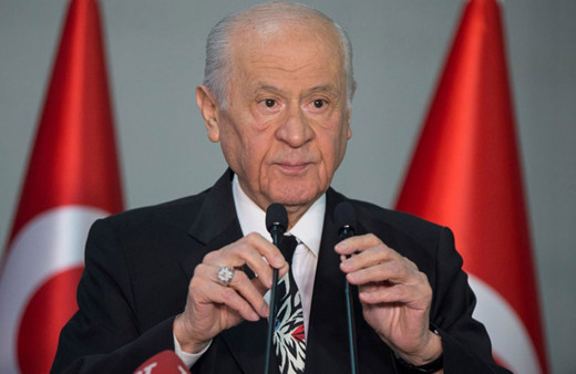 'Biz de elimizi taşın altına koyuyoruz' diyerek açıkladı! Devlet Bahçeli'den "Türkiye Tek Yürek" paylaşımı