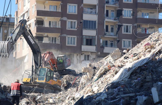 Bakan Kurum son durumu paylaştı: 84 bin 726 bina yıkık veya ağır hasarlı durumda!