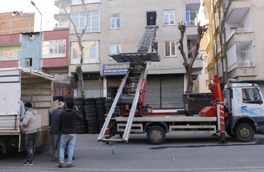Fırsatçı nakliyeciler depremzedelere acımadı fiyatlar 9-10 kat arttı
