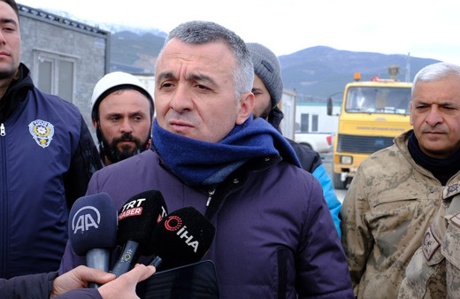 Vali Osman Bilgin'den çağrı! Memurlar ve işçiler 1 aylık maaşlarını almasın! Vatandaş malının yüzde 10'unu bağışlasın