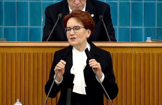 Meral Akşener, Cumhurbaşkanı Erdoğan'a Kızılay üzerinden yüklendi! "Kızılay’in içini boşaltıp, AFAD’ı arpalığa çevirdin"
