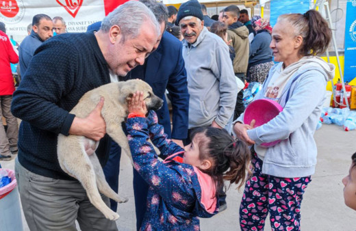 Şamil Tayyar'dan MHP milletvekili Sermet Atay'a uyuşturucu ve fuhuş suçlaması! Deprem bölgesinde kavga çıktı