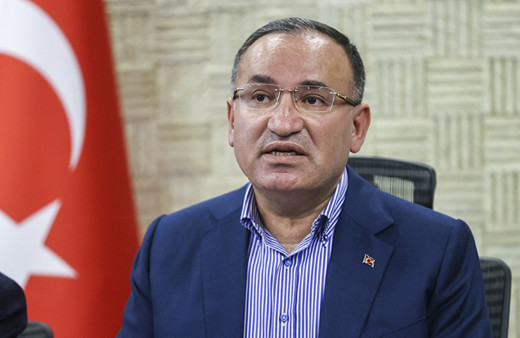 Bakan Bozdağ açıkladı: Deprem soruşturmasında 612 kişiden 184'ü tutuklandı!