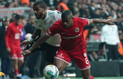 Cenk Tosun penaltı kaçırdı, Beşiktaş 1 puana razı oldu!