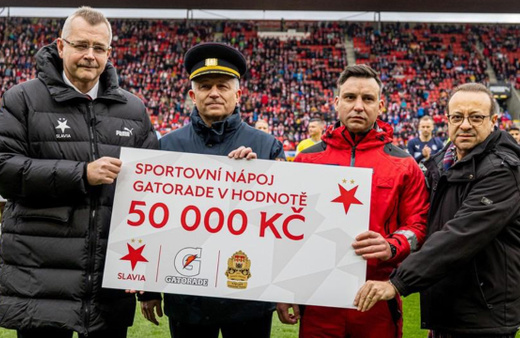 Türkiye'ye gelen Çek arama kurtarma ekibine Slavia Prag'dan anlamlı jest!