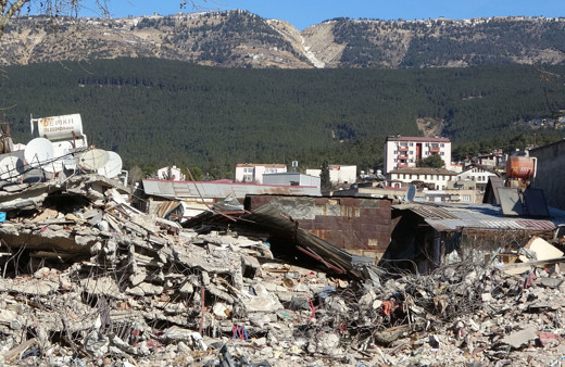 Son 500 yılın en büyük depremi! AFAD raporunda çarpıcı detaylar 7 fay birden kırıldı, köyler kaydı