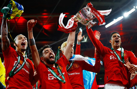 6 yıllık kupa hasreti sona erdi! İngiltere Lig Kupası’nda şampiyon Manchester United