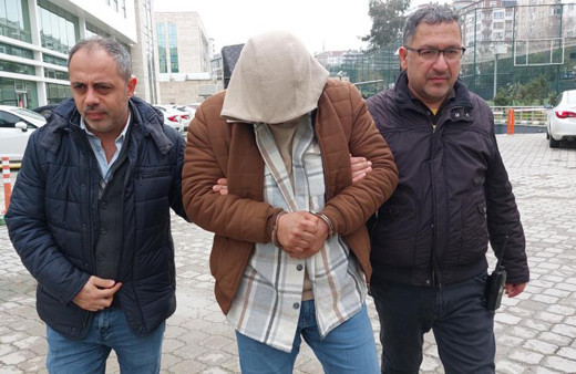 Depremzedenin bileziklerini çalıp sattı! Eski uzman çavuş tutuklandı