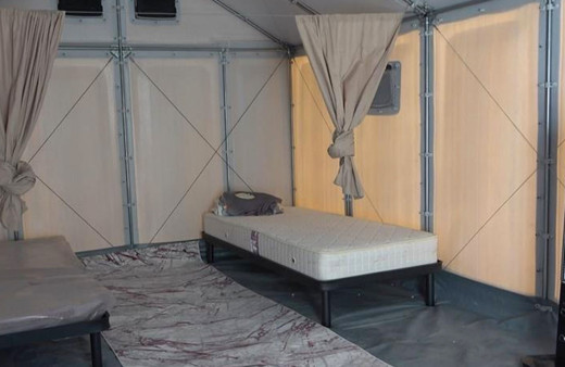 Depremzedeler için gönderilen İsveç yapımı çadırlar evleri aratmıyor