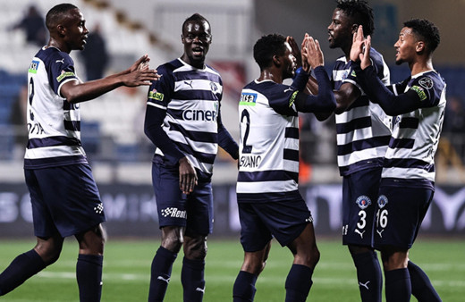 Kasımpaşa'dan kritik galibiyet 3 puanı 3 golle aldı