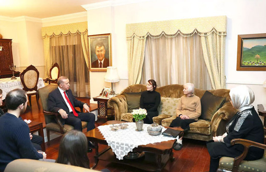 Aslı Baykal: İyi ki Erdoğan var