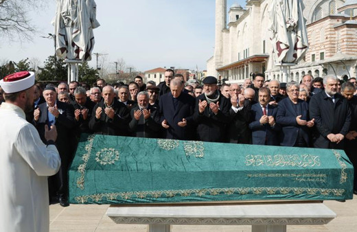 Cumhurbaşkanı Erdoğan, iş adamı Kemal Coşkun’un cenaze törenine katıldı
