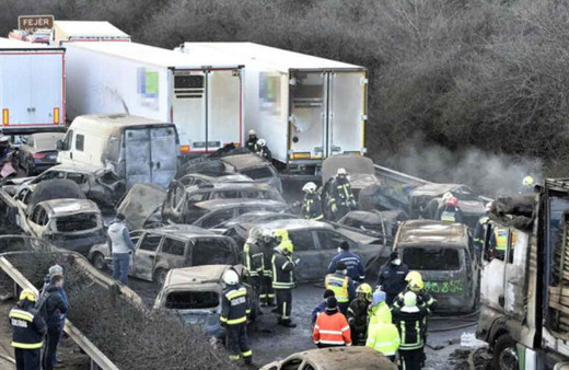 Macaristan'da katliam gibi kaza! 40’tan fazla araç birbirine girdi: Çok sayıda ölü ve yaralı var