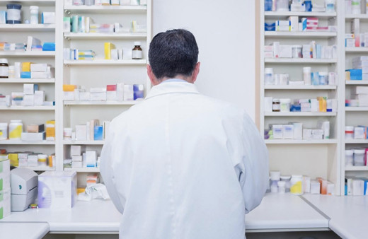 4 yaşındaki çocuk öldü eczacı kalfasının şeytani planı yuh dedirtti! İlaçlara katmış