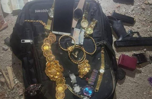 Emniyet Müdürü'nden sonra Komiser deprem hırsızı çıktı! Enkazlardan çanta dolusu altın ve döviz çalmış