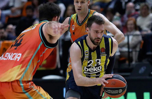 Fenerbahçe Beko son saniyede yıkıldı ribaundlar can yaktı