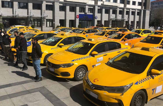 Fazla satana öyle bir prim vermişler ki! Yer İstanbul: Takside yolcu yerine uyuşturucu taşıdılar