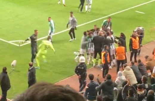 Icardi sevinci yapan Sehic, Muslera'yı kızdırdı