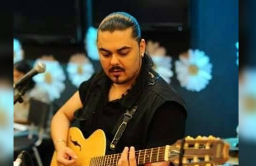 DM'den yürüyünce! Kemikleri kırılana kadar dayak yedi, Şarkıcı Hakan Akayran tanınmaz halde