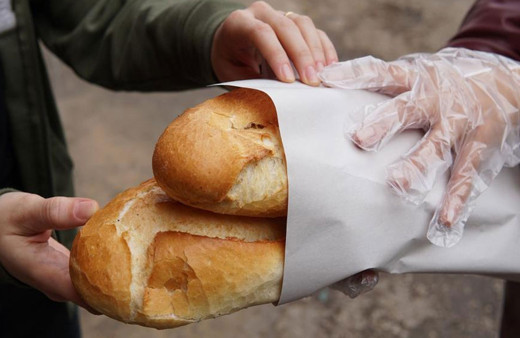 Kayseri'de ucuz ekmek satan fırıncıya dava açıldı!