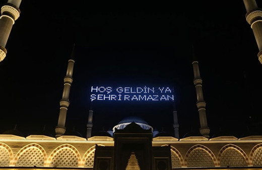 Ramazan bu yıl 29 gün sürecek! İstanbul'da ilk iftar kaçta? 2023 kaç saat oruç tutacağız