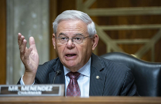 ABD'li senatör Bob Menendez yine Türkiye'yi hedef aldı