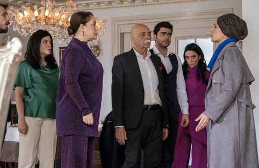 Nursema ve Pembe Hanım kıyafetleri Kızıcık Şerbeti nereden giyiniyorlar, markaları