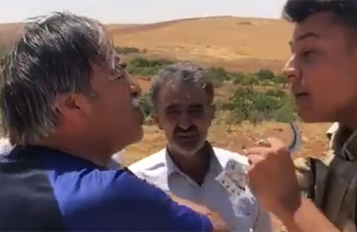 Eski AK Parti Milletvekili Mazhar Bağlı, jandarmalarla kavga etti! 'Niye sen Peygamber çocuğu musun'