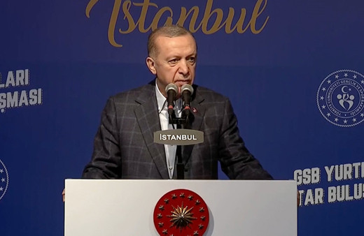 İstanbul'da depremzedelerle iftar buluşması! Cumhurbaşkanı Erdoğan'dan önemli açıklamalar!