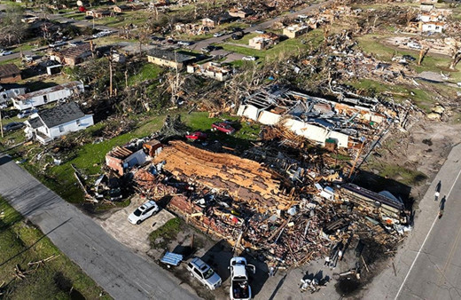 ABD'de hortum felaketinde 25 kişi öldü kurtulan kişi anlattı: Hortum evi kaldırdı ve tekrar yere fırlattı