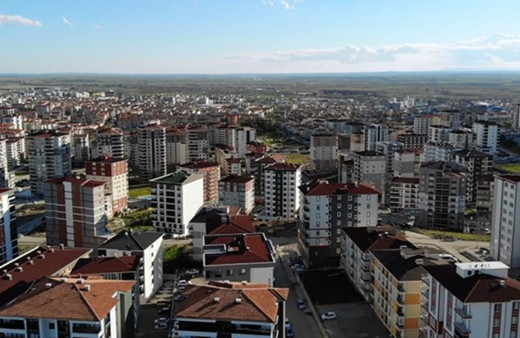 Depremzedeler akın etti! O kentte kiralık ev kalmadı, fiyatlar yüzde 175 arttı!