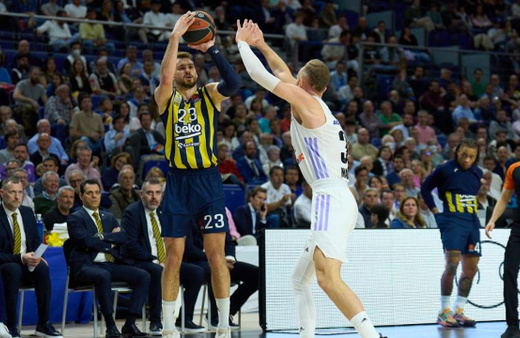 Fenerbahçe Beko Real Madrid'e boyun eğdi kritik mağlubiyet