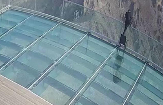 Sivas'ta korkunç olay! 243 metre yükseklikten kendini kayalıklara bıraktı