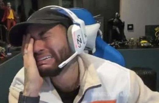 Neymar canlı yayında oynadığı kumarda 1 saat içinde servet kaybetti