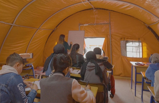 Mehmetçik Okulları depremzede öğrencilere destek oluyor