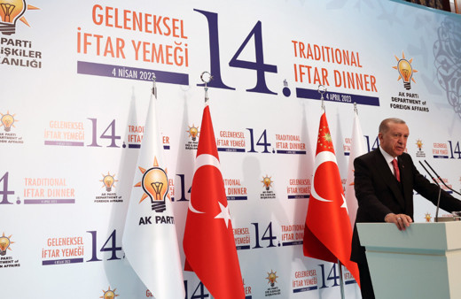 Cumhurbaşkanı Erdoğan'ın 'büyükelçiler iftarı'nda ABD Büyükelçisi Jeff Flake yoktu! 'Ne yüzle geleceksin' demişti