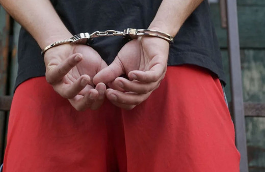 İzmir'de 1 haftada 74 uyuşturucu operasyonu